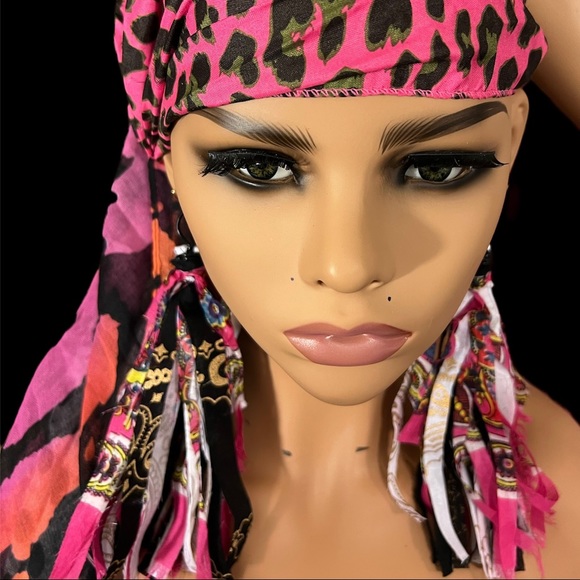 BANDANNA WEAR FRINGES EARRING SOLD - Picture 4 of 7